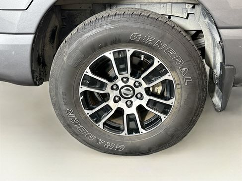 Used 2022 Nissan Titan SV w/ Accessory Utility Package RWD image 11