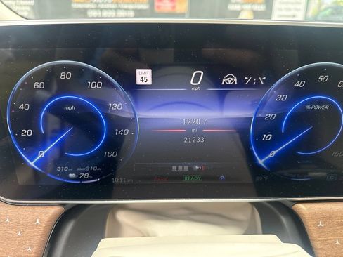 Used 2023 Mercedes-Benz EQS 450+ SUV image 3