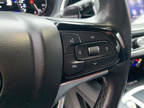 Used 2022 Buick Enclave Premium image 11