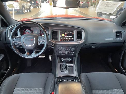 Used 2022 Dodge Charger GT w/ Blacktop Package RWD image 9