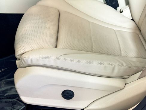 Used 2021 Mercedes-Benz GLC 300 image 18