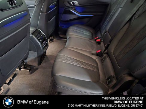 Used 2023 BMW X7 M60i w/ Climate Comfort Package AWD/4WD image 41