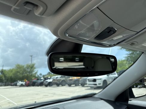 Used 2019 Jeep Cherokee Limited AWD/4WD image 26