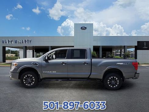 Used 2017 Nissan Titan PRO-4X AWD/4WD image 2