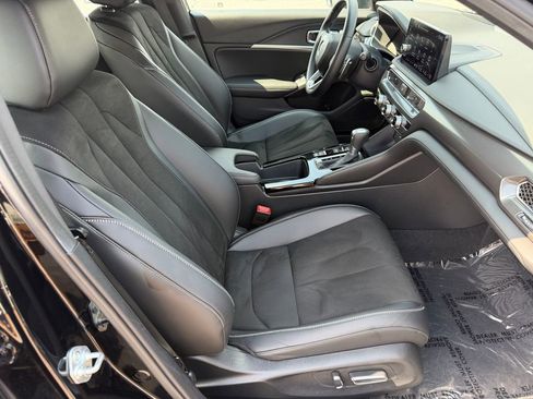 Used 2025 Acura Integra A-Spec FWD image 16