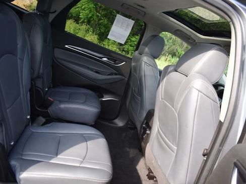 Certified 2018 Buick Enclave Essence w/ Trailering Package FWD image 15