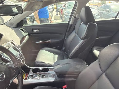 Used 2017 Acura TLX V6 FWD image 8