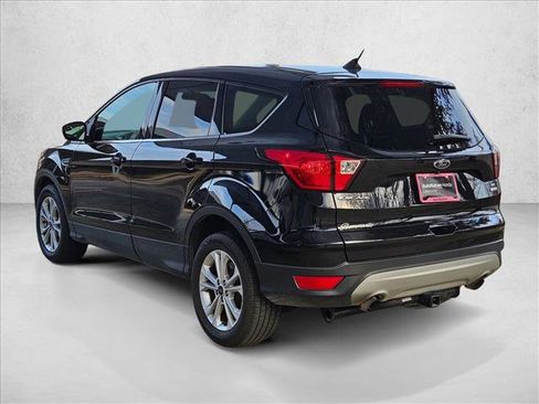 Used 2019 Ford Escape SE image 6
