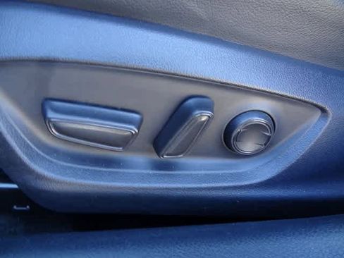 Used 2024 Toyota Camry SE image 7