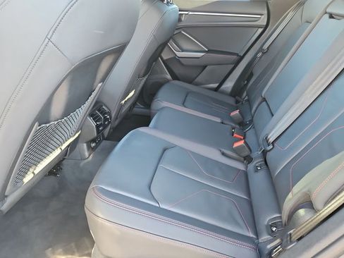 Certified 2025 Audi Q3 2.0T Premium Plus w/ Premium Plus Package image 19