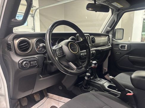 Used 2018 Jeep Wrangler Unlimited Sport S AWD/4WD image 14