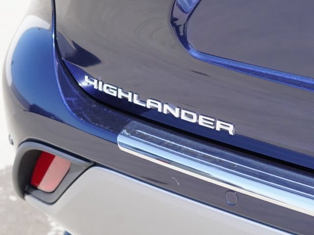 Certified 2026 Toyota Highlander Platinum AWD/4WD image 12
