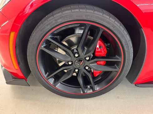 Used 2019 Chevrolet Corvette Stingray Convertible w/ 2LT Preferred Equipment Group RWD image 32