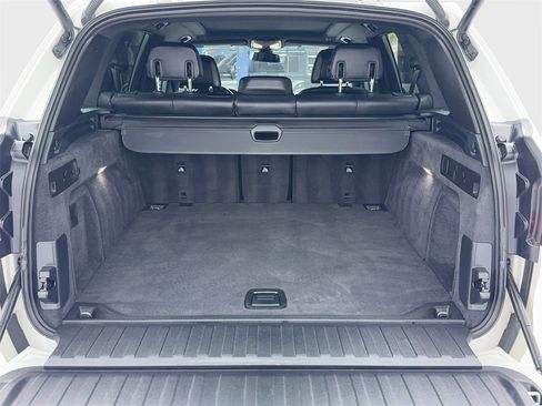 Used 2022 BMW X5 sDrive40i w/ Premium Package image 12