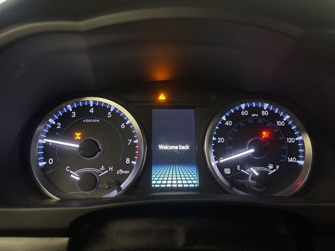 Used 2017 Toyota Highlander LE image 24