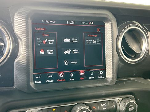 Used 2023 Jeep Wrangler Unlimited Sahara image 20