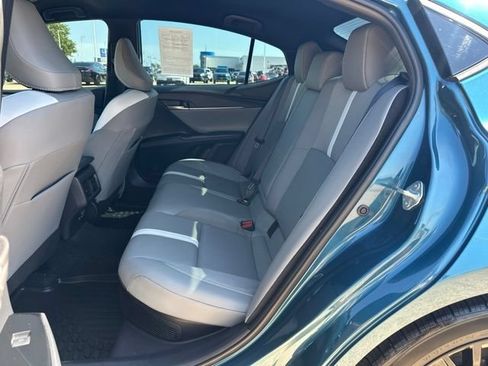 Used 2025 Toyota Camry SE w/ Convenience Package FWD image 14