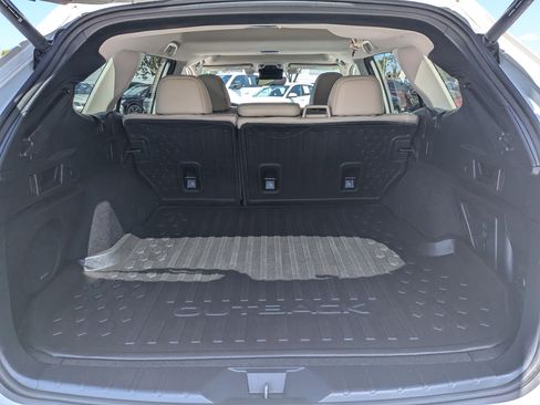 Used 2021 Subaru Outback Limited XT image 13