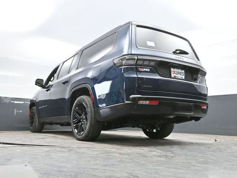 New 2026 Jeep Grand Wagoneer L Limited AWD/4WD image 47