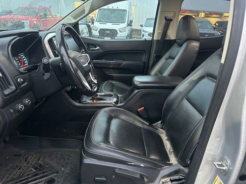 Used 2017 GMC Canyon SLT image 5