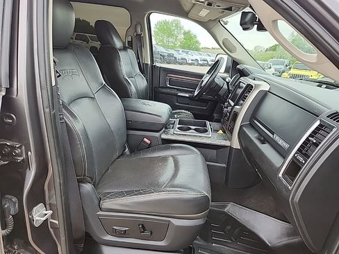 Used 2015 RAM 2500 Laramie w/ Convenience Group AWD/4WD image 40