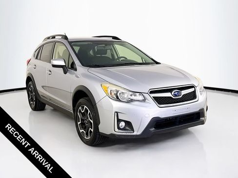 Used 2016 Subaru Crosstrek 2.0i Premium w/ Popular Package #1 AWD/4WD image 1