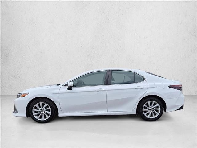 Used 2022 Toyota Camry LE FWD image 8