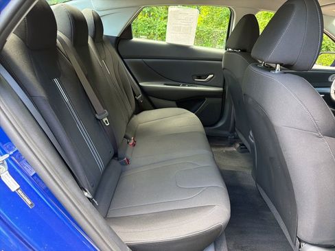 Certified 2023 Hyundai Elantra SEL w/ Convenience Package FWD image 11