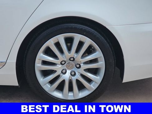 Used 2016 Lexus LS 460 w/ Comfort Package RWD image 37