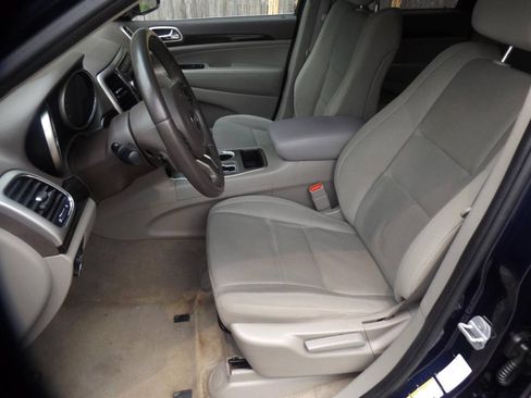 Used 2012 Jeep Grand Cherokee Laredo AWD/4WD image 17