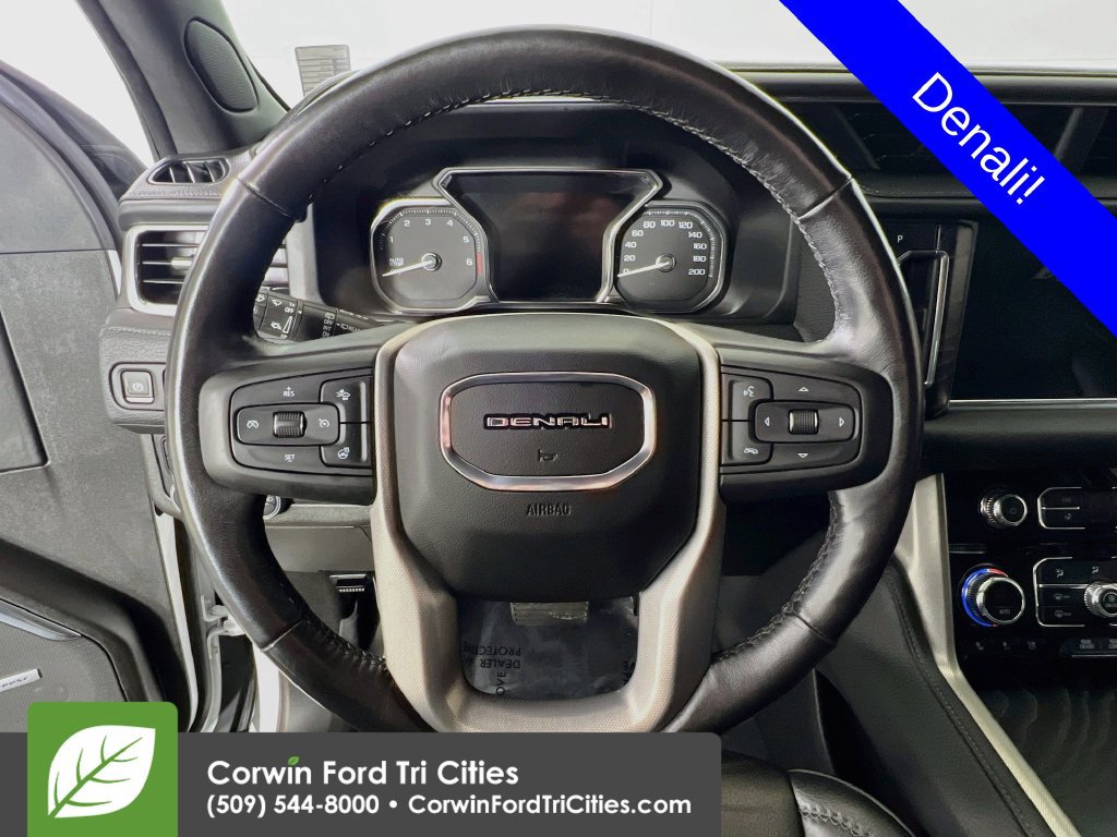 Used 2021 GMC Yukon Denali w/ Denali Premium Package AWD/4WD image 7