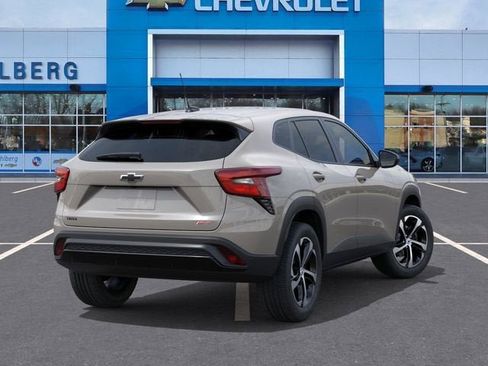 New 2026 Chevrolet Trax RS w/ Driver Confidence Package FWD image 4