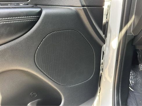 Used 2022 Dodge Durango GT image 36