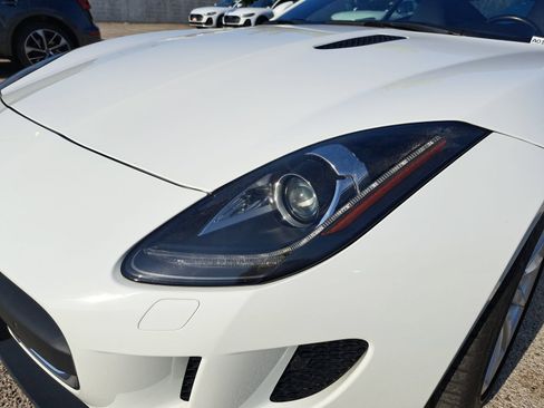 Used 2017 Jaguar F-TYPE Coupe RWD image 12