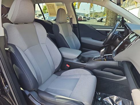 Certified 2022 Subaru Outback Premium AWD/4WD image 10