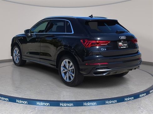 Certified 2021 Audi Q3 2.0T Premium Plus w/ Premium Plus Package image 7