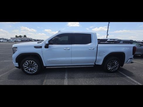 Used 2026 GMC Sierra 1500 Denali Ultimate AWD/4WD image 7