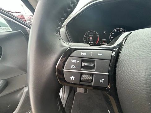 Used 2025 Honda CR-V EX-L image 13