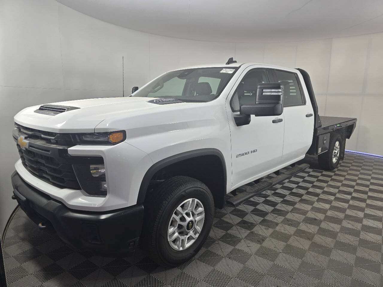 Used 2024 Chevrolet Silverado 2500 W/T w/ WT Fleet Convenience Package AWD/4WD image 3