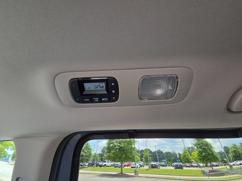 New 2026 Honda Odyssey Touring image 13