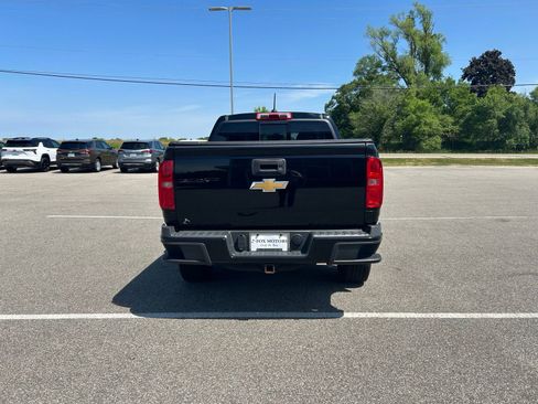 Used 2018 Chevrolet Colorado Z71 AWD/4WD image 5