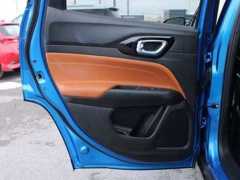 Used 2024 Jeep Compass Limited image 30