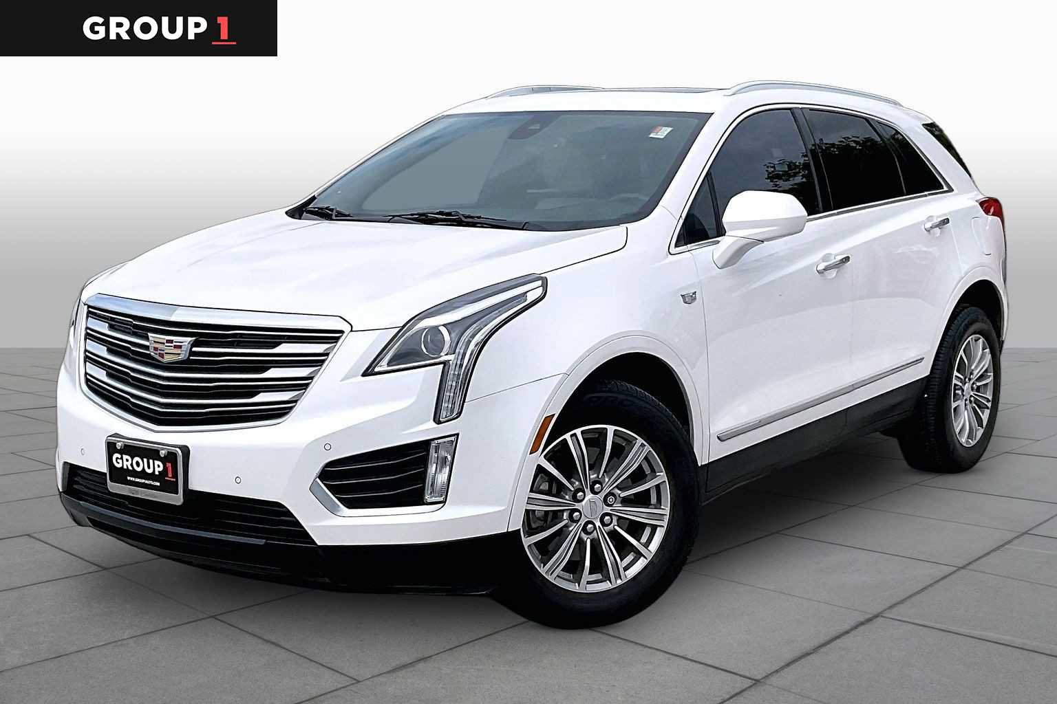 Used 2018 Cadillac XT5 Luxury w/ Driver Awareness Package FWD image 1
