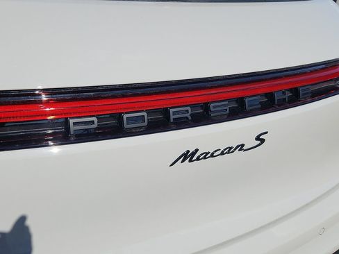 New 2026 Porsche Macan S image 25