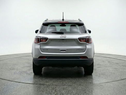 Used 2025 Jeep Compass Limited AWD/4WD image 7