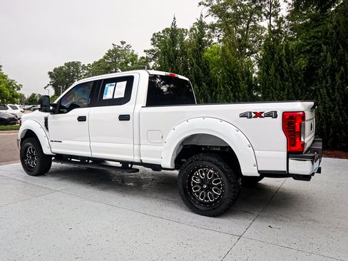 Used 2019 Ford F250 XLT AWD/4WD image 7