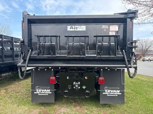 New 2027 Ford F750 2WD Regular Cab Super Duty image 6