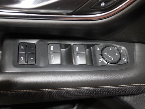 Used 2021 GMC Yukon AT4 image 15