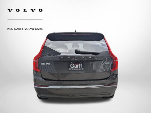 Used 2024 Volvo XC90 B5 Plus AWD/4WD image 4