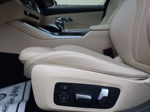Used 2020 BMW 330i Sedan w/ Premium Package RWD image 19
